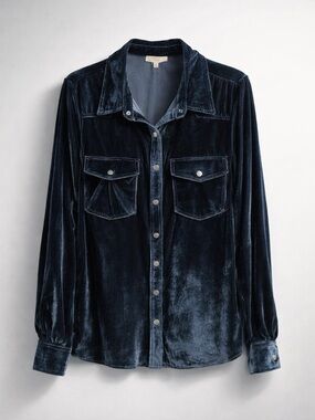 Easel NWT Faux Velvet Snap Down Top Boho Soft Luxe Blouse Size M